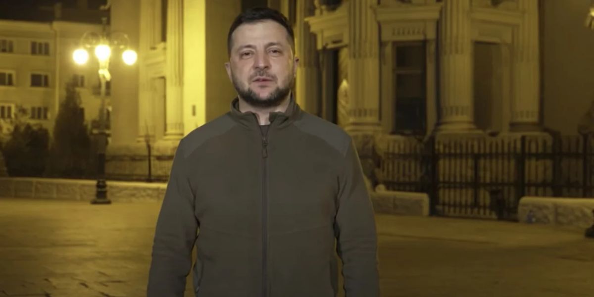 Ζελένσκι: “Άμεση επιβολή κυρώσεων στο πετρέλαιο και σε όλες τις ρωσικές τράπεζες”