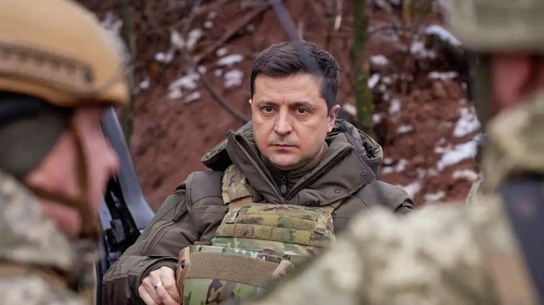 Ζελένσκι: «Θέλω να με ακούσουν όλοι τώρα. Ώρα για έντιμες συνομιλίες» [vid]