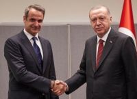Κανείς δεν έχασε τρώγοντας και συζητώντας