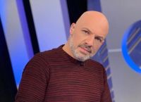 Νίκος Μουτσινάς: «Πετσόκοψε» τον Τσιτσιπά και την Τούνη