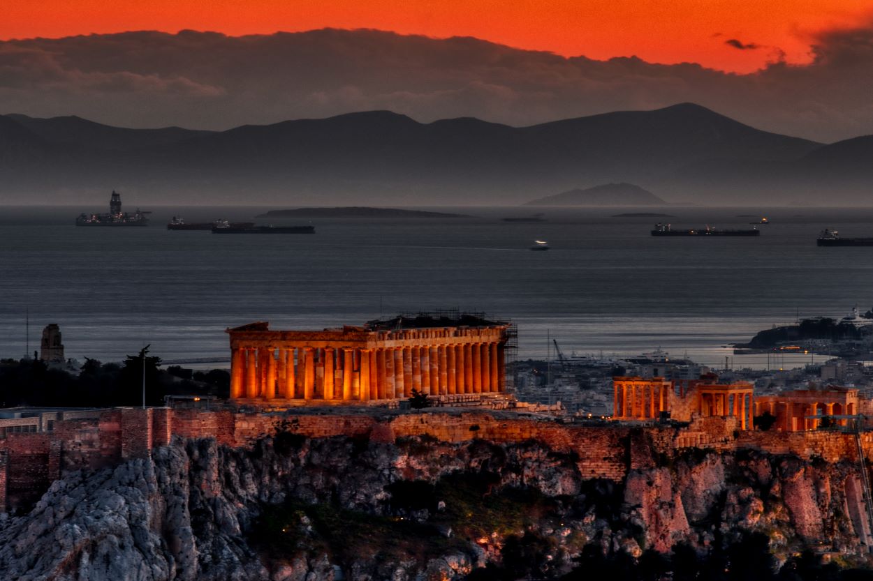 Ελληνικός τουρισμός: Ρεκόρ επισκεπτών “πλημμύρισε” την Αθήνα –  Έρχονται μισό εκατoμμύριο τουρίστες