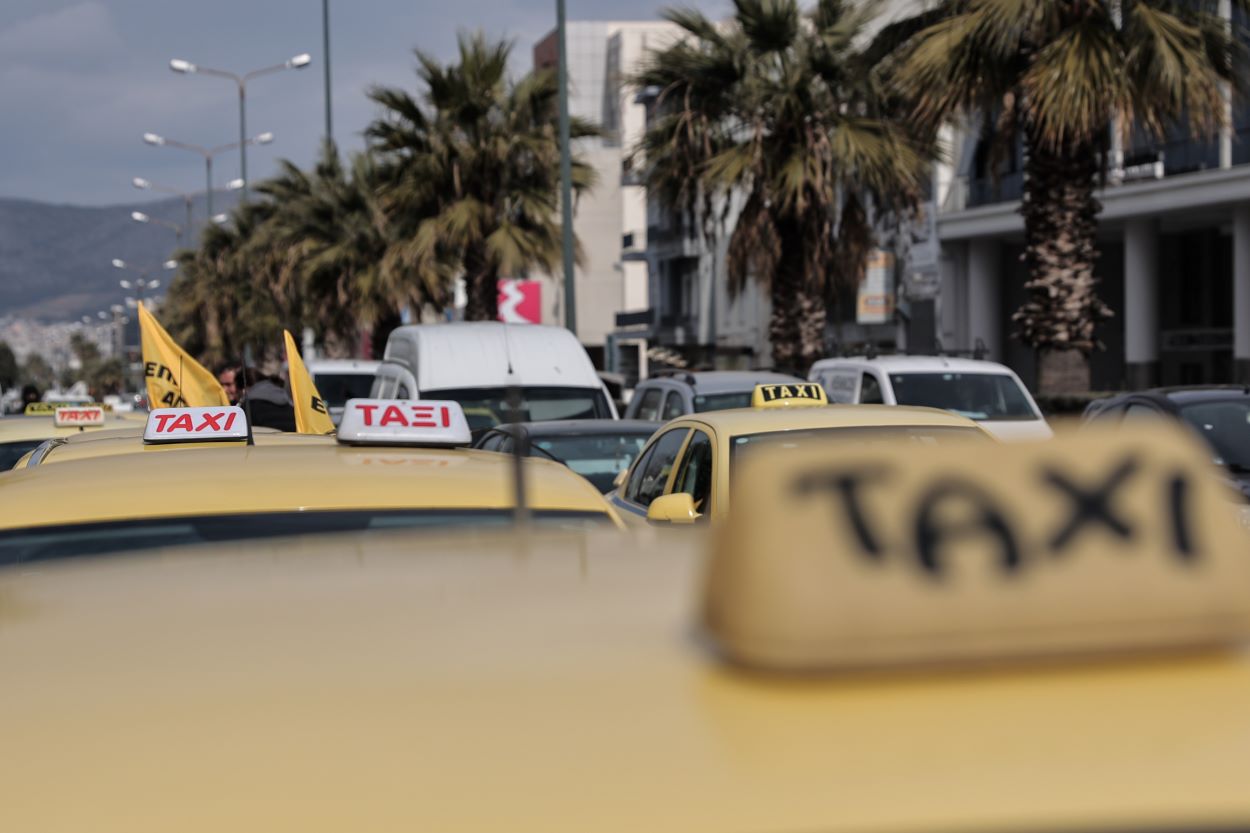 Γλυφάδα: Άγριος ξυλοδαρμός οδηγού ταξί