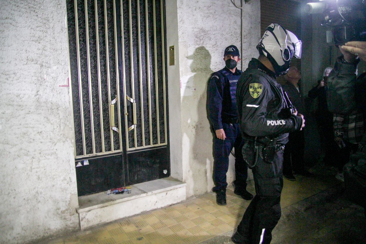 Πάτρα: Τι κατάσχεσαν οι αστυνομικοί μέσα από το σπίτι της Ρούλας Πισπιρίγκου