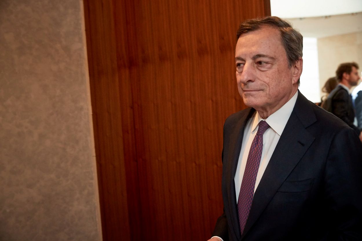 Ξεπέρασε τον κορονοϊο ο Ντράγκι – Κανονικά στο υπουργικό συμβούλιο