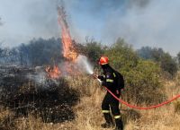 Λουτράκι: Πυρκαγιά σε δασική έκταση στα Γεράνεια Όρη