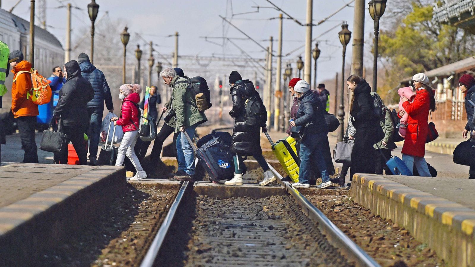 Τα “τραύματα πολέμου” των Ουκρανών προσφύγων προκαλούν “κρίση” στην Ανατολική Ευρώπη