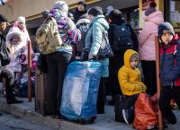 Τέσσερα λεωφορεία με αμάχους αναχώρησαν από την Μαριούπολη