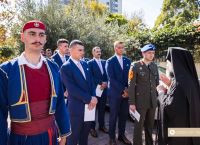 Greece’s famous Evzones meet with Archbishop Makarios in Melbourne