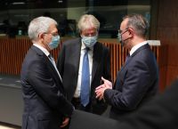 Ελληνική οικονομία: Την Τετάρτη νέο τετ-α-τετ με τους θεσμούς – Στο τραπέζι  “οι όροι για τις δόσεις