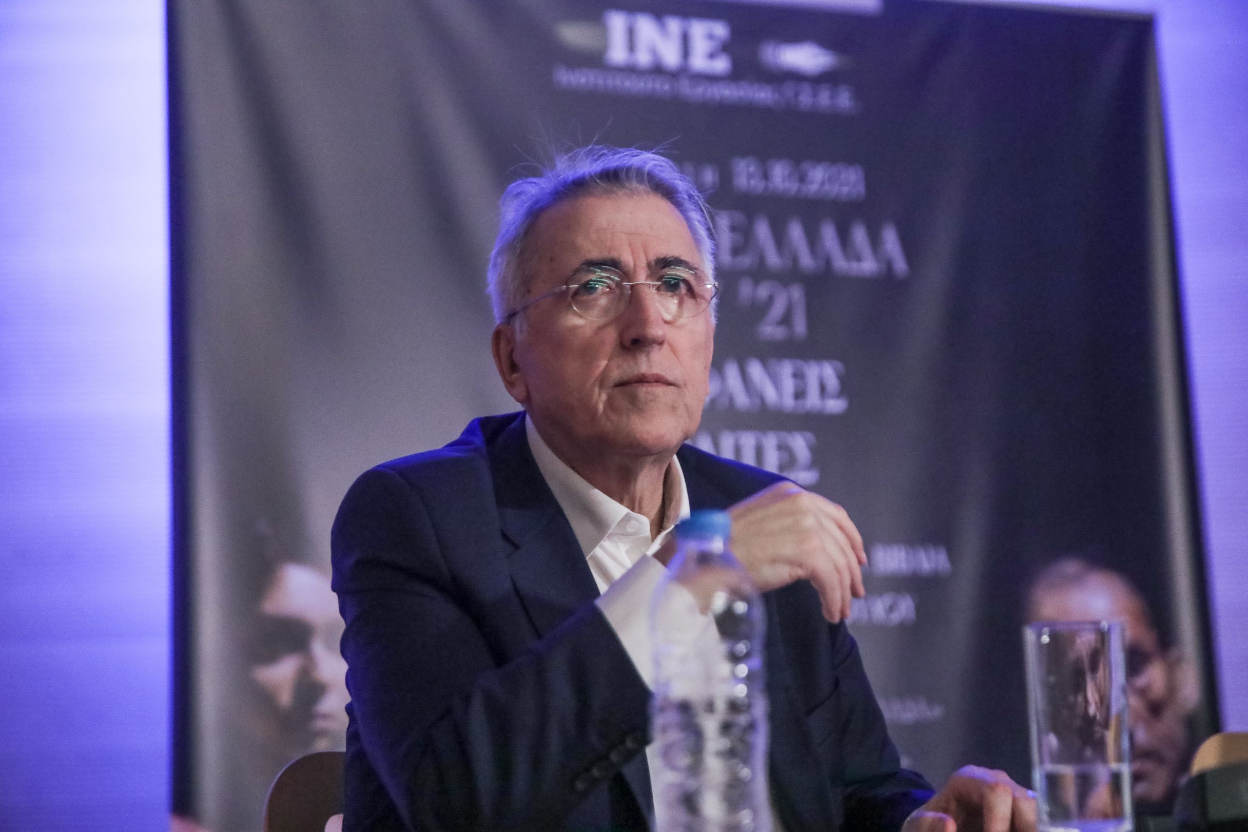 Κατώτατος μισθός 2022: Ο πρόεδρος της ΓΣΕΕ ζητά να αυξηθεί στα 751 ευρώ