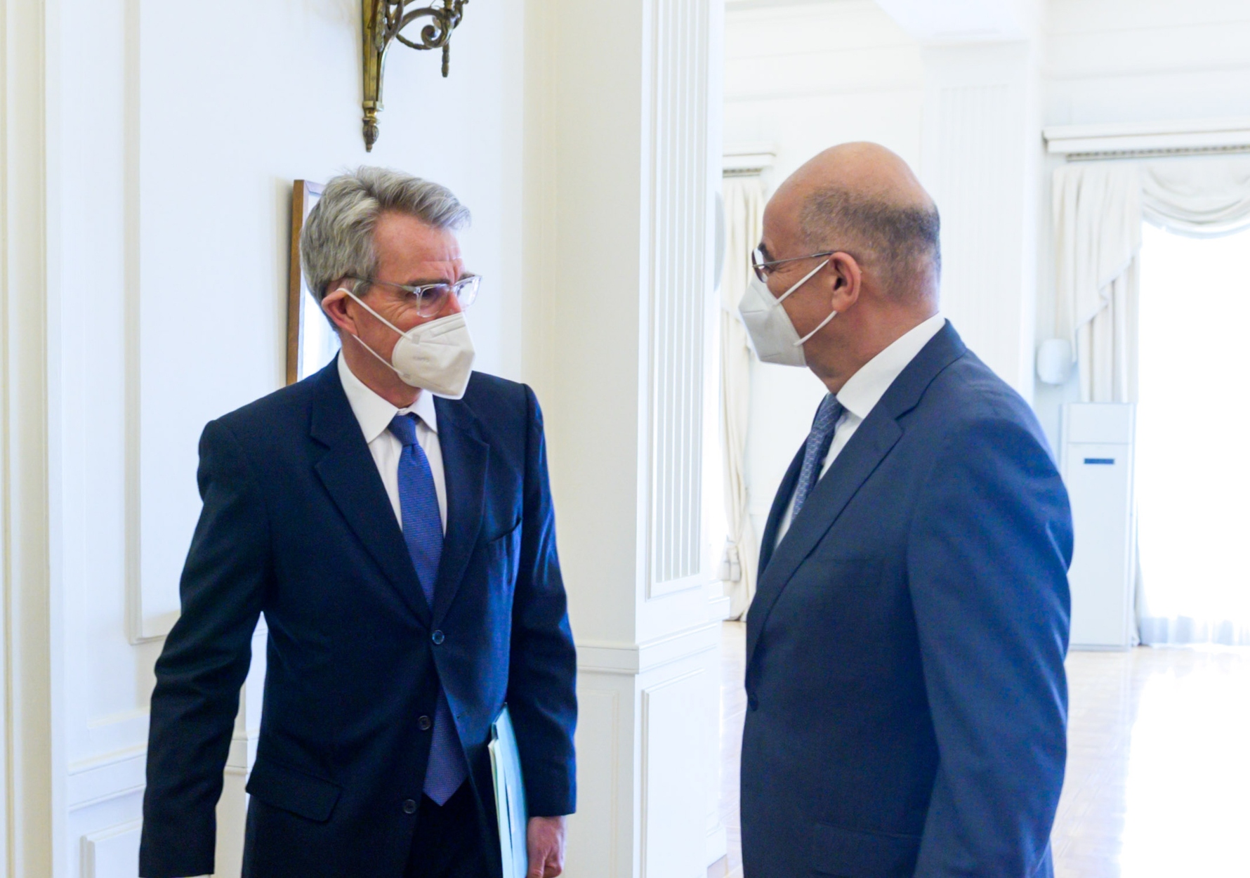 Δένδιας Πάιατ: Ο πρέσβης των ΗΠΑ στην Ελλάδα επικοινώνησε μετά την ανθρωπιστική αποστολή για την Οδησσό