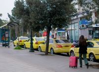 Επίδομα 200 ευρώ σε ταξί: Ποιοι είναι οι δικαιούχοι – Πώς κάνετε αίτηση