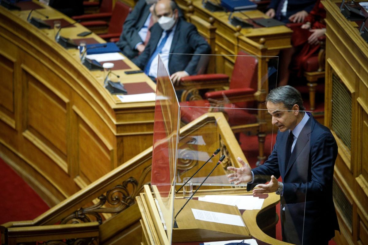 Κυριάκος Μητσοτάκης για το νομοσχέδιο «Δουλειές Ξανά»: Δείτε live την ομιλία στη Βουλή