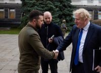Μπόρις Τζόνσον: Η Ουκρανία πρέπει και μπορεί να φιλοξενήσει την επόμενη Eurovision