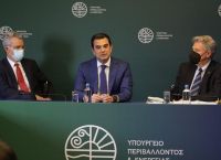 Συνάντηση Σκρέκα με τον Τζέφρι Πάιατ: Επί τάπητος η ενεργειακή επάρκεια της χώρας