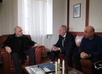Νίκος Δένδιας: Έφθασε στην Οδησσό – Επισκέφθηκε το προξενείο και συνομίλησε με ομογενείς