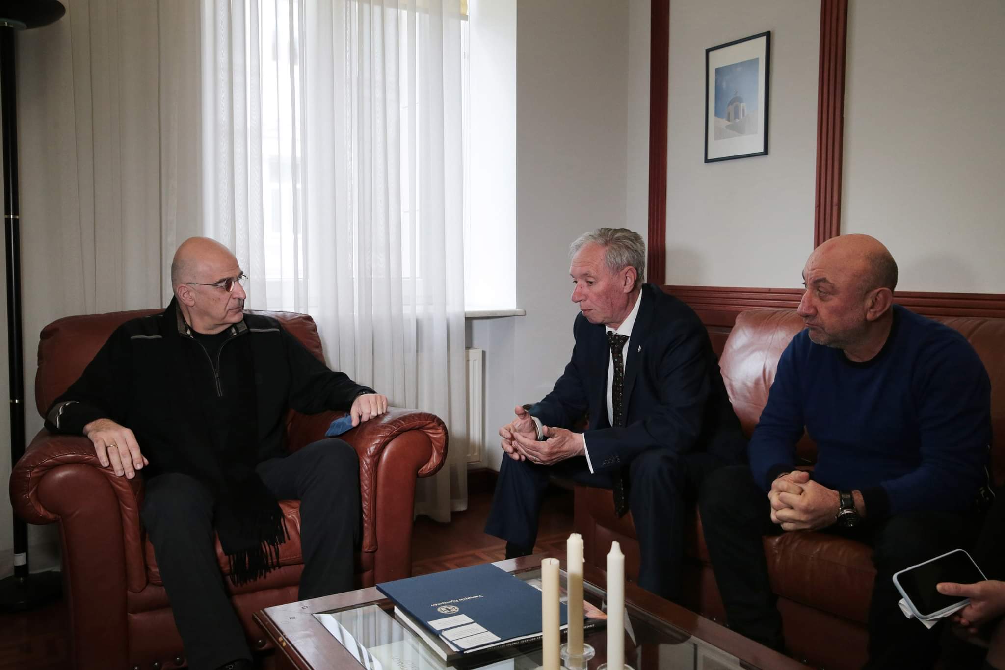 Νίκος Δένδιας: Έφθασε στην Οδησσό – Επισκέφθηκε το προξενείο και συνομίλησε με ομογενείς