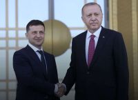 Ερντογάν προς Ζελένσκι: “Η Τουρκία θα παράσχει βοήθεια στη διαπραγματευτική διαδικασία Ουκρανίας και Ρωσίας”