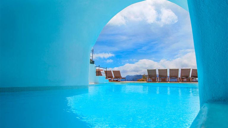 Greek Hotels win awards in Historic Hotels of Europe awards