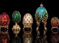 Fabergé: H ιστορία που κρύβεται πίσω από τα πιο εμβληματικά αυγά του Πάσχα