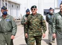 Για την κατάσταση στην Ουκρανία μίλησε ο Κωνσταντίνος Φλώρος με τον Αμερικανό ομόλογο του