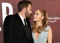 Η Jennifer Lopez και o Ben Affleck αρραβωνιάστηκαν επίσημα