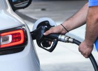 Βενζίνη: Έρχεται νέα αύξηση έως και 5 λεπτά το λίτρο Βενζίνη: Έρχεται νέα αύξηση έως και 5 λεπτά το λίτρο