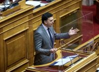 Κικίλιας: Βοηθάμε 500.000 οικογένειες να κάνουν διακοπές