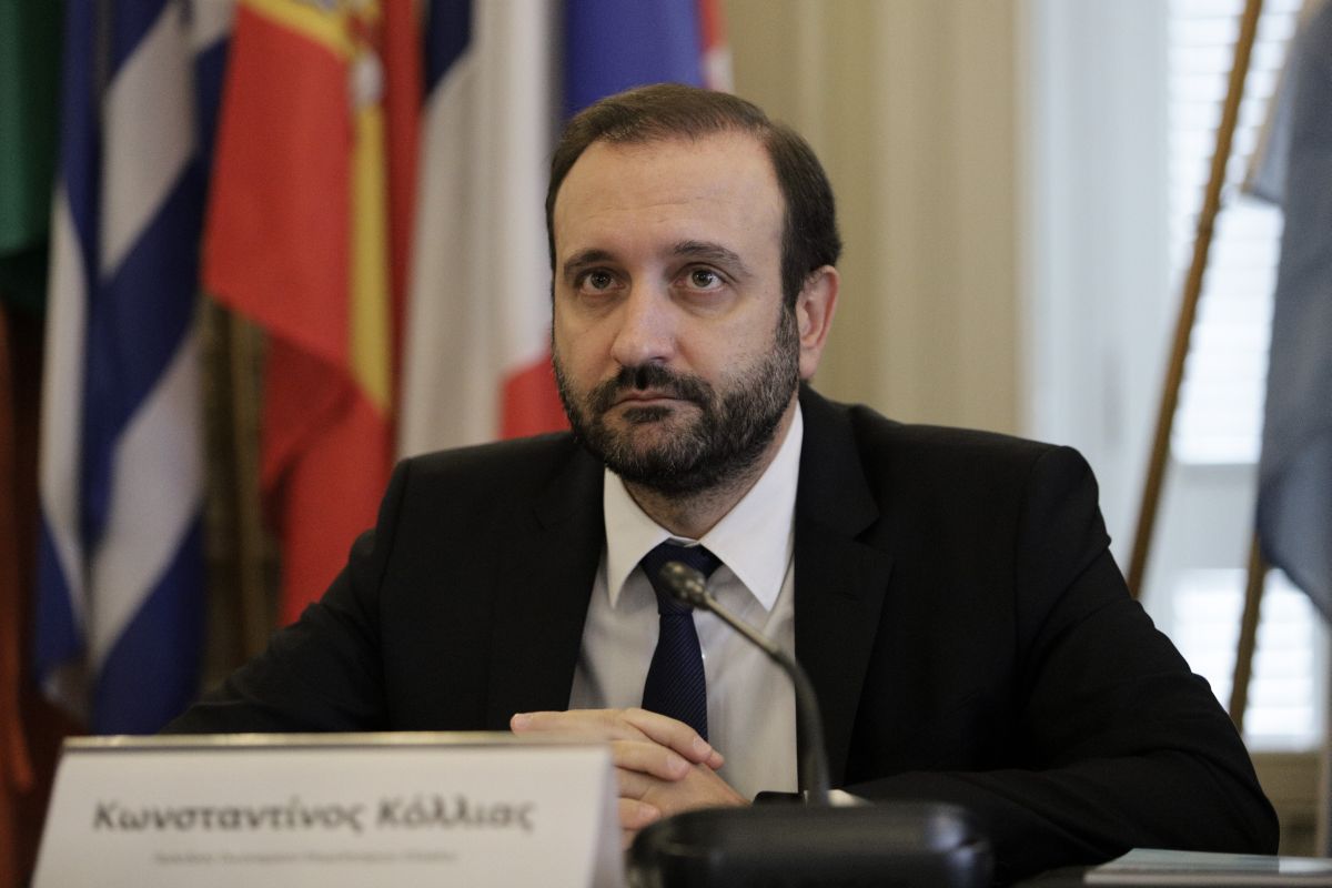 ΟΕΕ: Ζήτησε να ενταχθεί το μάθημα «Αρχές Οικονομίας» στη Β’ Λυκείου ο Κωνσταντίνος Κόλλιας
