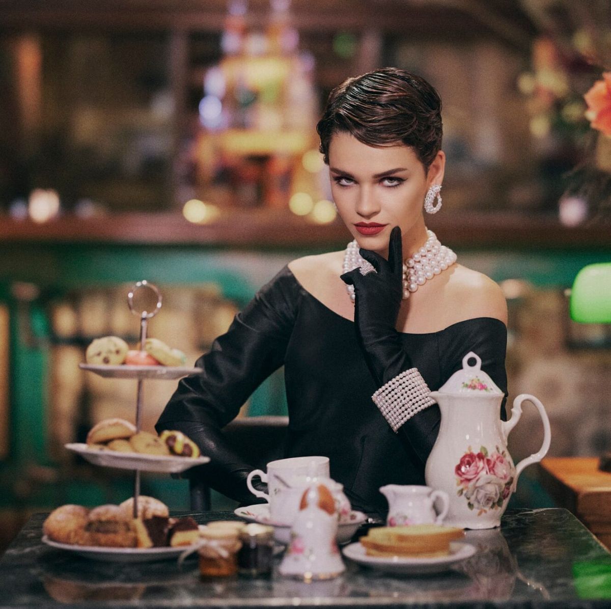 GNTM 5: Η νέα Κριτική Επιτροπή και η άδεια καρέκλα