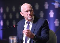 Παπανδρέου στο Φόρουμ των Δελφών: Αυτοκρατορική η αντίληψη της εξουσίας του ασκεί ο Πούτιν Παπανδρέου στο Φόρουμ των Δελφών: Αυτοκρατορική η αντίληψη της εξουσίας του ασκεί ο Πούτιν