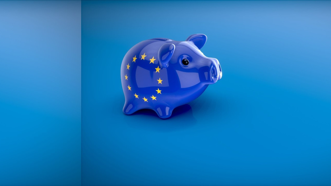 Johannes Hahn: Εκταμιεύτηκαν τα πρώτα 3,55 δισεκατομμύρια από το Ταμείο Ανάκαμψης [Infographic]