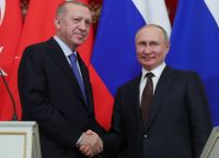 Πούτιν: Τηλεφωνική επικοινωνία με Ερντογάν για Συρία και εξαγωγές σιτηρών