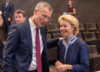 Επικοινωνία Στόλτενμπεργκ – Φον ντερ Λάιεν για την αποστολή της στο Κίεβο