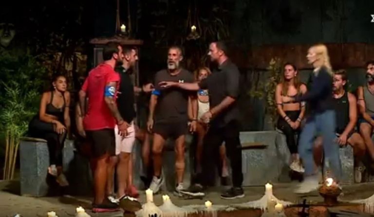 Survivor 2022: Πιάστηκαν στα χέρια Άρης και Τάκης – Τους χώρισε η παραγωγή