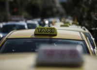 Πρόοδος πιλοτικού προγράμματος μετατροπής των ΤΑΞΙ σε 6θέσια και 9θέσια στο Νότιο Αιγαίο