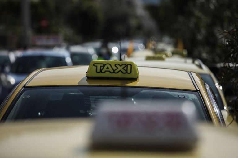 Πρόοδος πιλοτικού προγράμματος μετατροπής των ΤΑΞΙ σε 6θέσια και 9θέσια στο Νότιο Αιγαίο