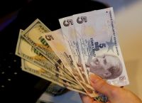 Ρωσία: Προσπαθεί να διατηρήσει συναλλαγματικά αποθέματα σε ξένο νόμισμα