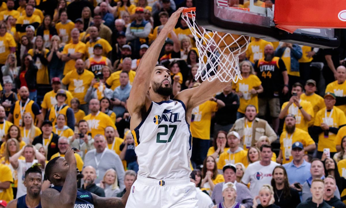 NBA: «Κάρφωσε» τους Μάβερικς ο Γκομπέρ, 3-0 οι Σέλτικς