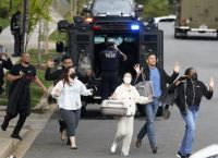 Μακελειό στις ΗΠΑ: Ένοπλος τραυματίζει τέσσερις ανθρώπους, ανάμεσά τους 12χρονο κορίτσι, προτού αυτοκτονήσει