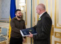Ζελένσκι: Παρέδωσε το συμπληρωμένο ερωτηματολόγιο για το καθεστώς υποψήφιας χώρας στην ΕΕ