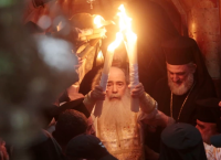 Στην Αθήνα το απόγευμα το Άγιο Φως