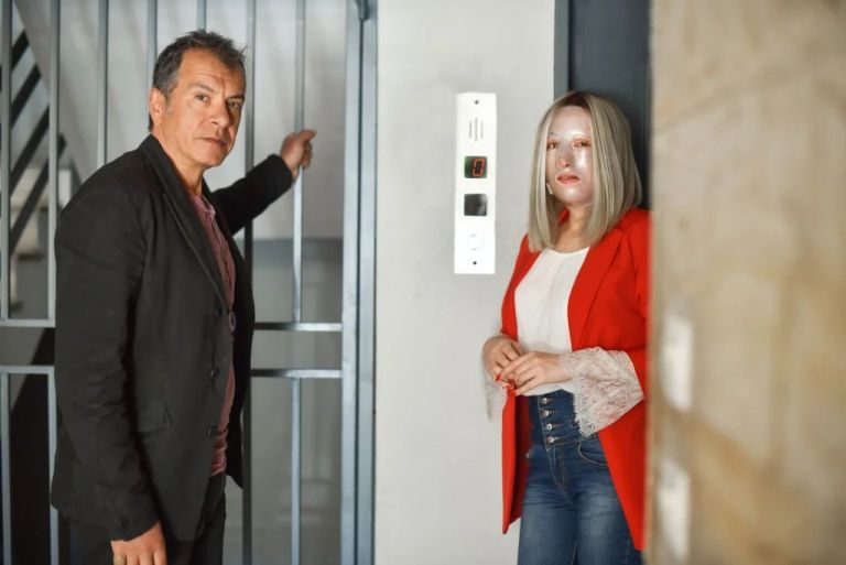 Θεοδωράκης για Παλιοσπύρου: «Να δουν όλοι το πρόσωπό της»