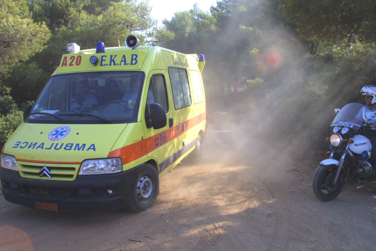 Θανατηφόρο τροχαίο στο Σπαθοβούνι: Ένας 15χρονος ο οδηγός – Νεκροί η 18χρονη αδερφή του κι ένας 16χρονος