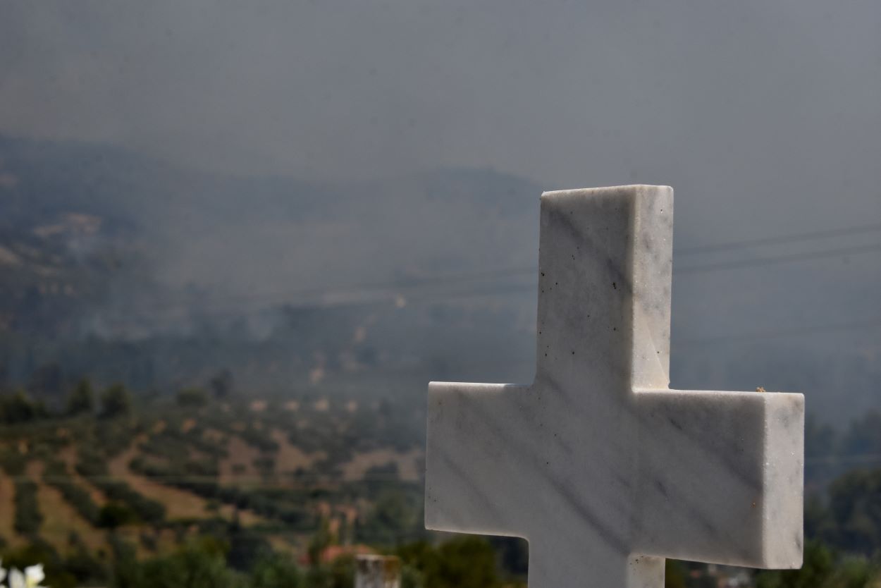 Φρίκη στην Κω: 55χρονος κατηγορείται για διπλή απόπειρα βιασμού μέσα σε νεκροταφείο