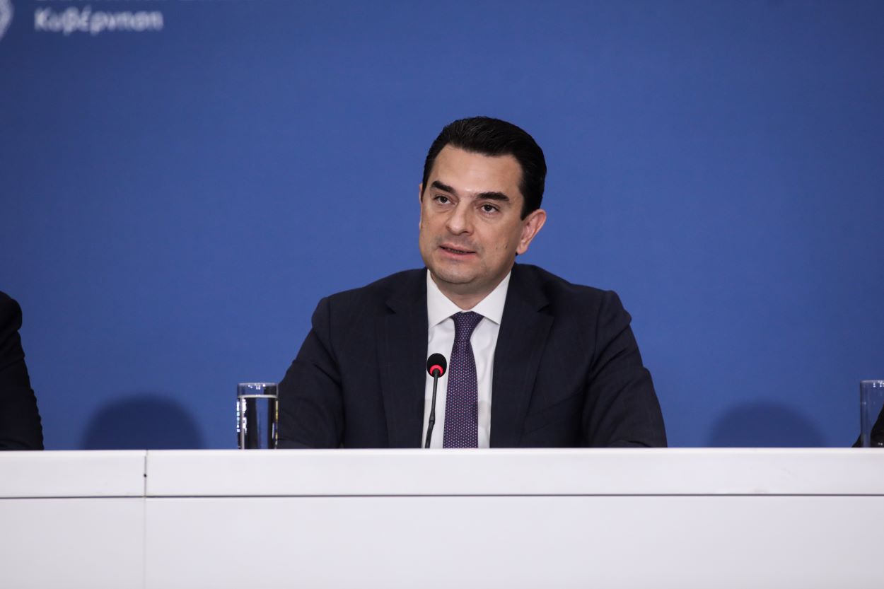Σκρέκας στο Συνέδριο ΝΔ: Εξοικονόμηση 250 εκατομμυρίων ευρώ για κάθε 1.000 MW ΑΠΕ που συνδέουμε στο σύστημα