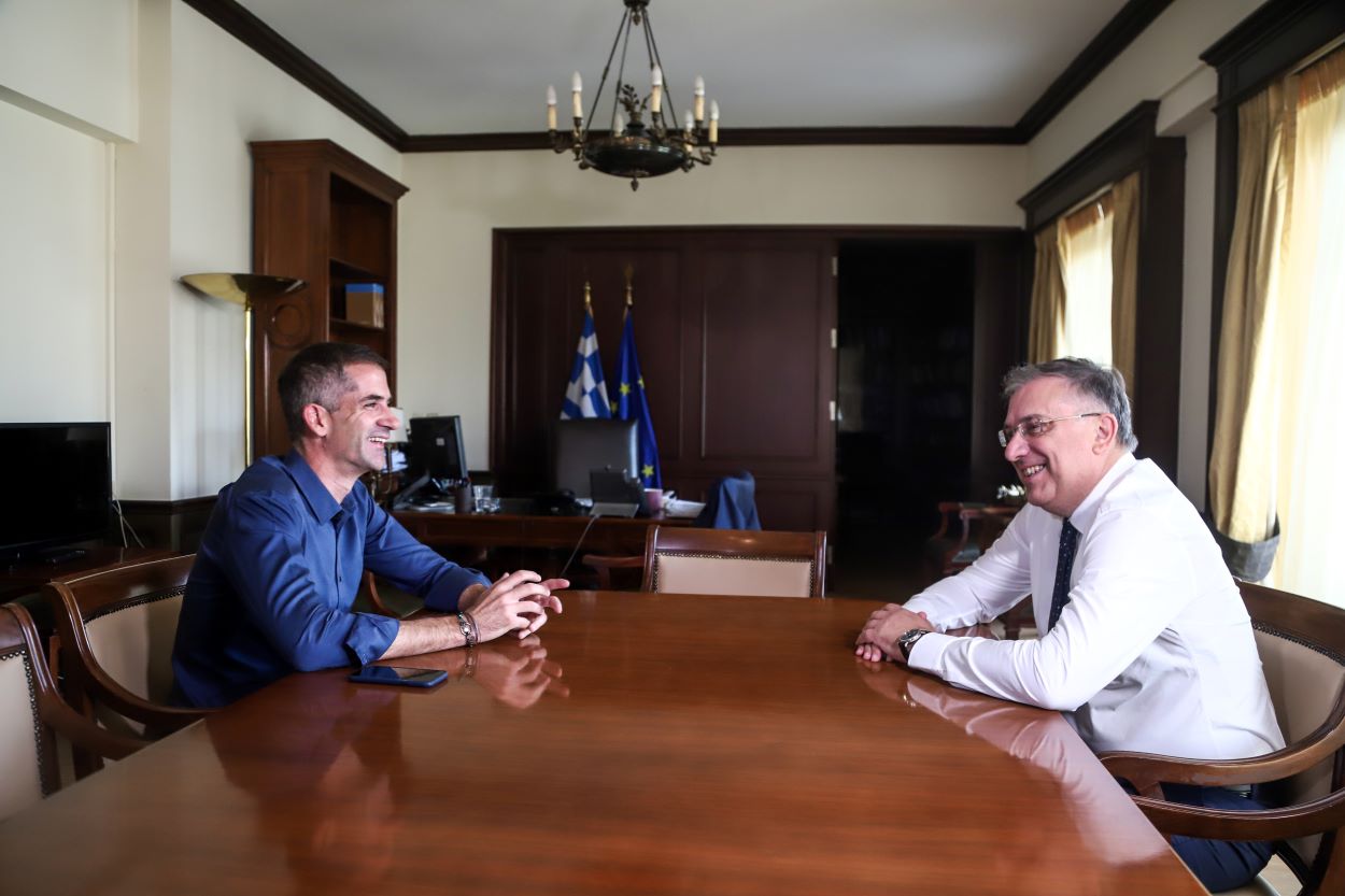Κόντρα Θεοδωρικάκου – Μπακογιάννη για την εγκληματικότητα στην Αθήνα