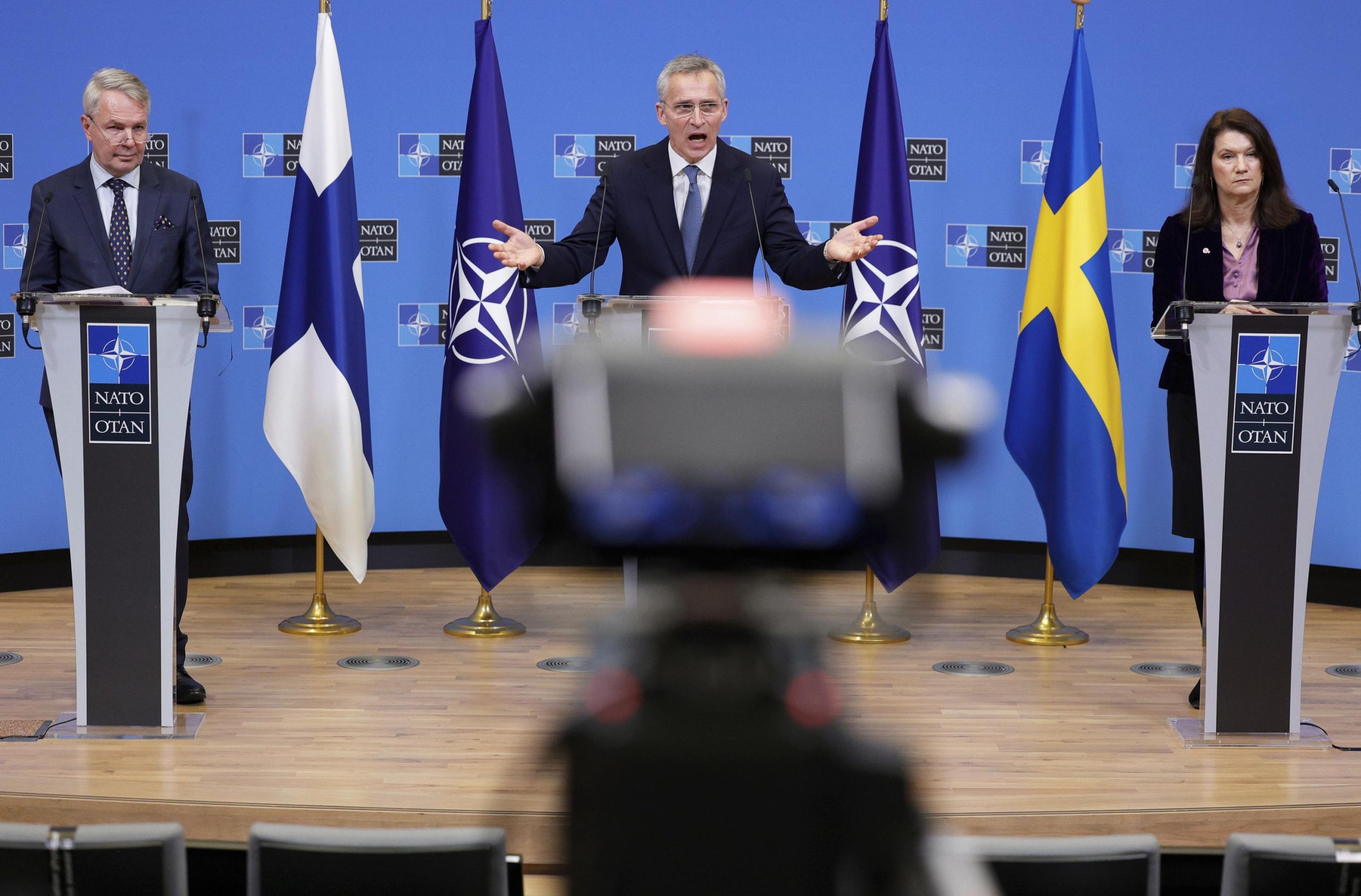 ΝΑΤΟ: Σουηδία και Φινλανδία θα μιλήσουν με Τουρκία για αντιρρήσεις Ερντογάν