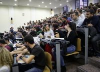 Εργαζόμενοι φοιτητές: Ποιοι δικαιούνται το επίδομα του ΟΑΕΔ