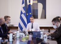 Καμπάνα με…4+1 μηνύματα